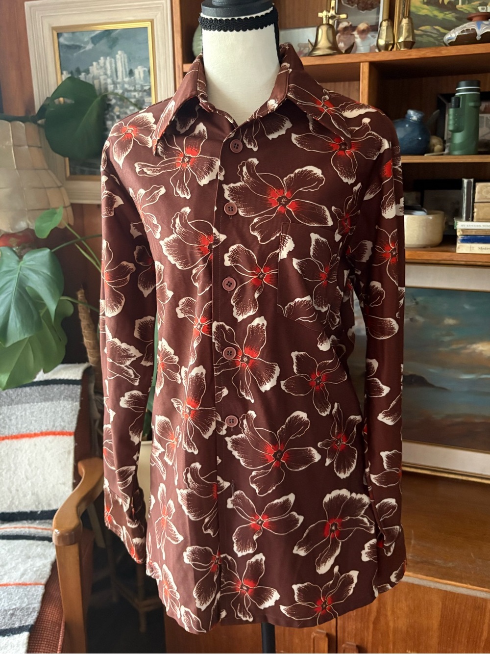 70s VTG Orchid Brown Button Down Front M
